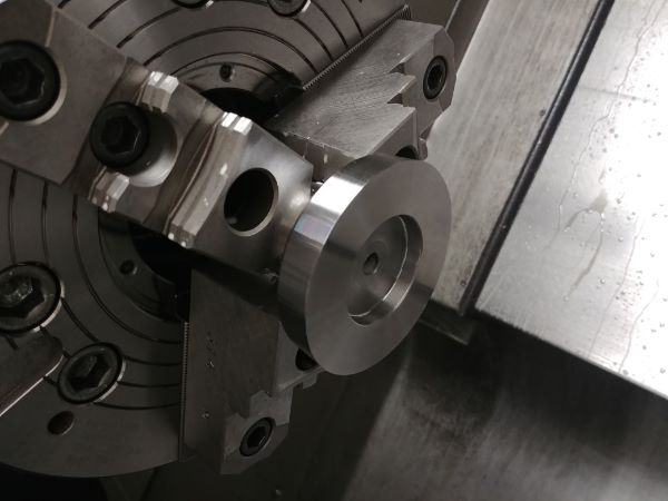 Machining Moulds / Molds on a CNC Lathe / Mill