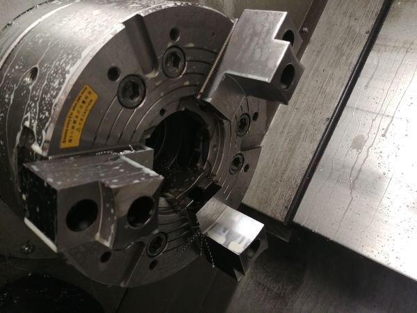 Machining Moulds / Molds on a CNC Lathe / Mill