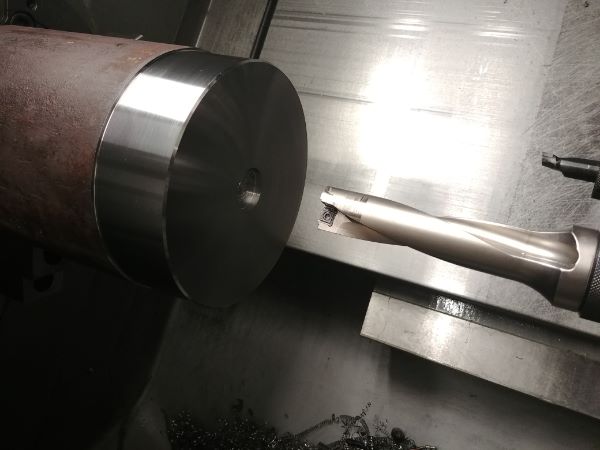 Machining Moulds / Molds on a CNC Lathe / Mill