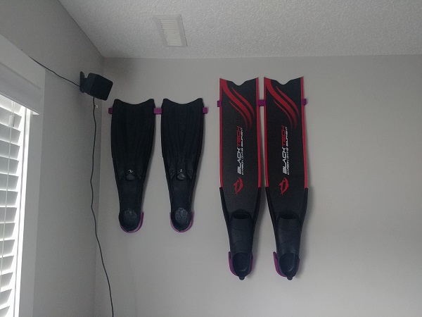 3D Printed Diving Fin Wall Mounts