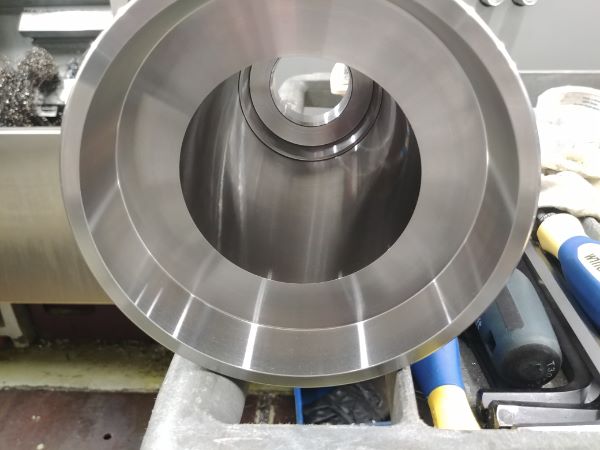 Machining Moulds / Molds on a CNC Lathe / Mill