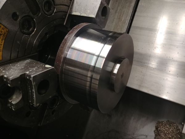 Machining Moulds / Molds on a CNC Lathe / Mill