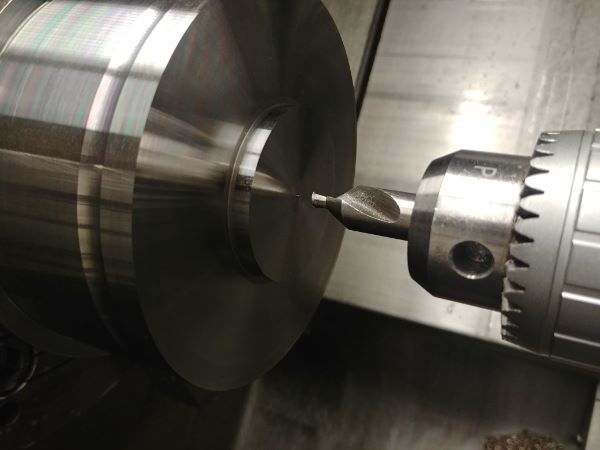 Machining Moulds / Molds on a CNC Lathe / Mill