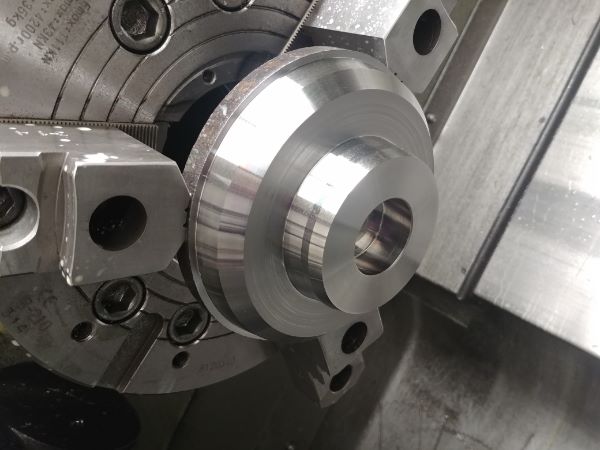 Machining Moulds / Molds on a CNC Lathe / Mill