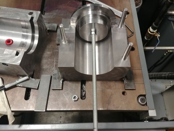 Machining Moulds / Molds on a CNC Lathe / Mill