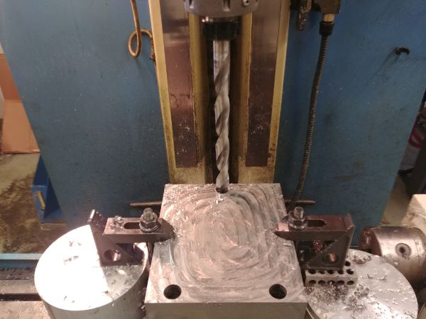 Machining Moulds / Molds on a CNC Lathe / Mill