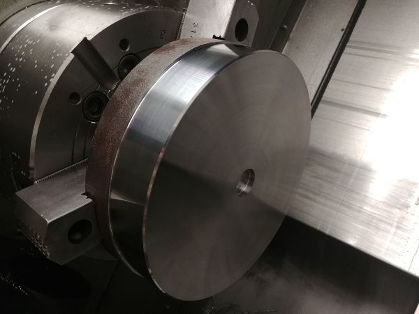 Machining Moulds / Molds on a CNC Lathe / Mill