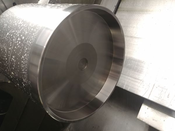 Machining Moulds / Molds on a CNC Lathe / Mill