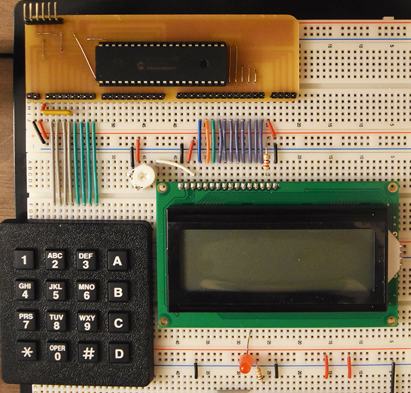 18F4520 Read Keypad, Display Character LCD