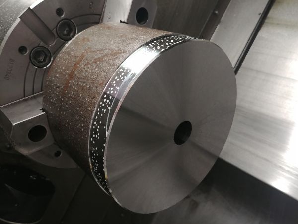 Machining Moulds / Molds on a CNC Lathe / Mill