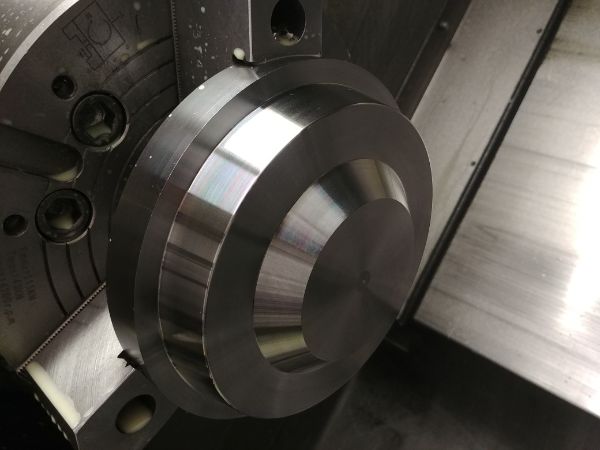 Machining Moulds / Molds on a CNC Lathe / Mill