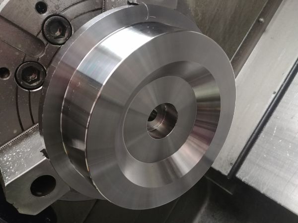 Machining Moulds / Molds on a CNC Lathe / Mill