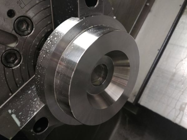 Machining Moulds / Molds on a CNC Lathe / Mill