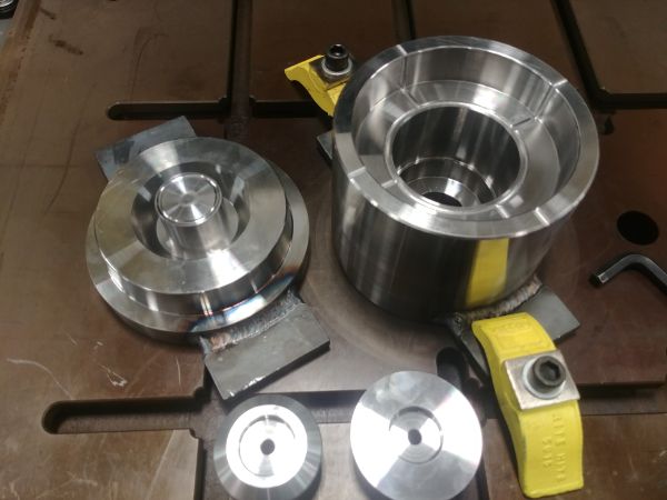 Machining Moulds / Molds on a CNC Lathe / Mill