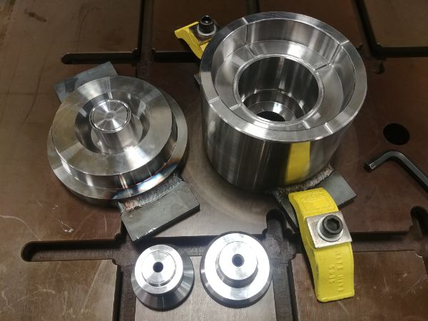 Machining Moulds / Molds on a CNC Lathe / Mill