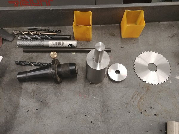 Machining Moulds / Molds on a CNC Lathe / Mill