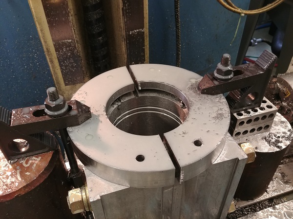 Machining Moulds / Molds on a CNC Lathe / Mill