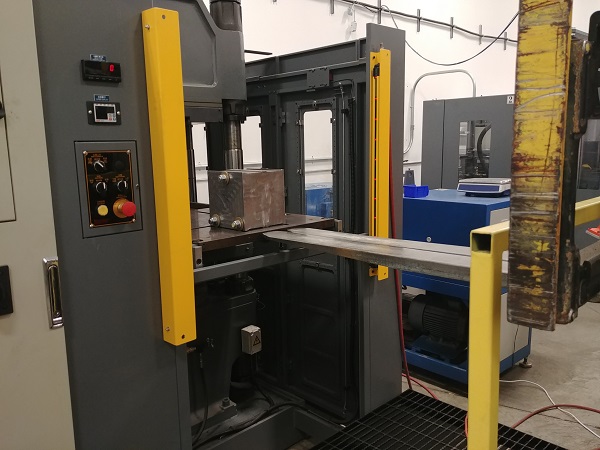 Machining Moulds / Molds on a CNC Lathe / Mill