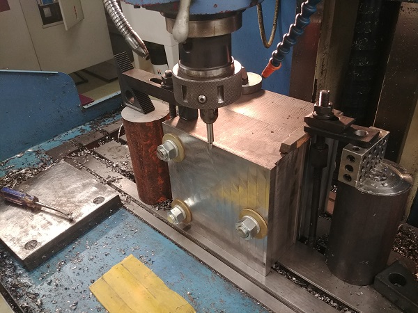 Machining Moulds / Molds on a CNC Lathe / Mill