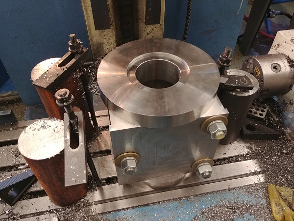 Machining Moulds / Molds on a CNC Lathe / Mill