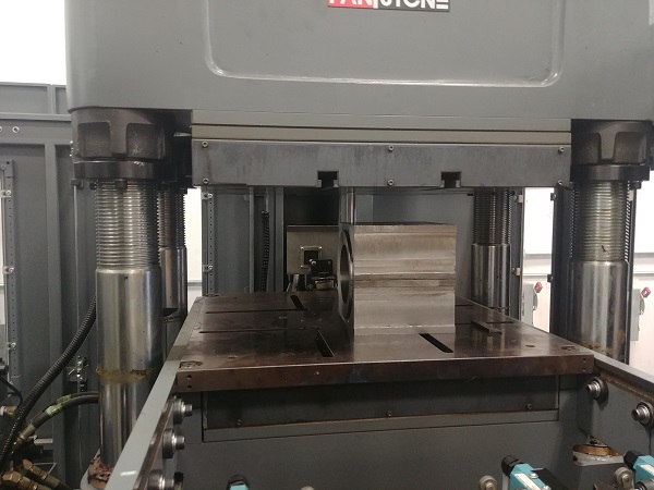 Machining Moulds / Molds on a CNC Lathe / Mill