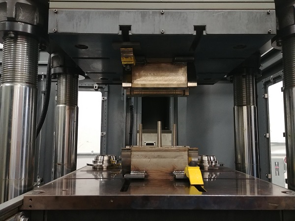 Machining Moulds / Molds on a CNC Lathe / Mill