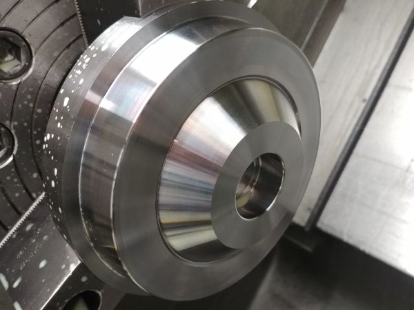 Machining Moulds / Molds on a CNC Lathe / Mill