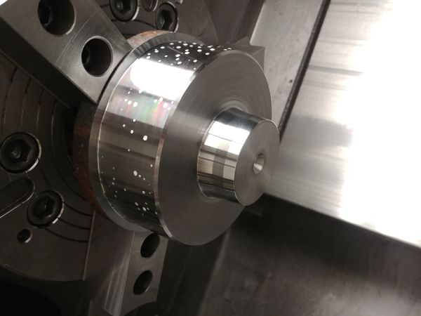 Machining Moulds / Molds on a CNC Lathe / Mill