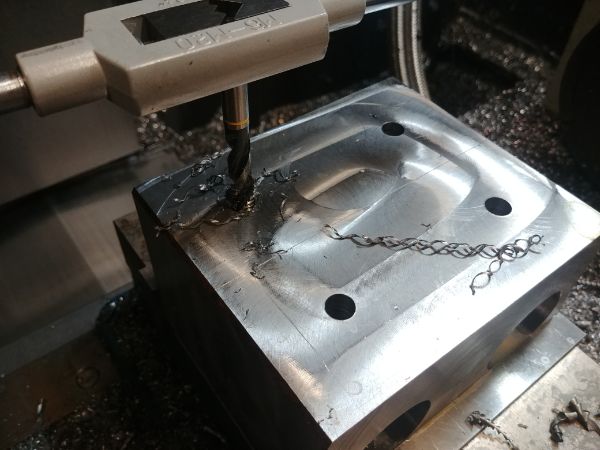 Machining Moulds / Molds on a CNC Lathe / Mill