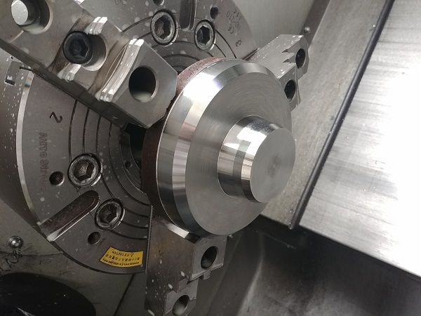 Machining Moulds / Molds on a CNC Lathe / Mill