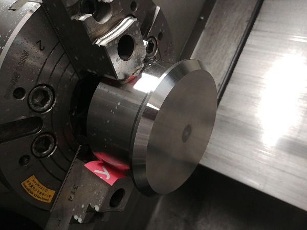 Machining Moulds / Molds on a CNC Lathe / Mill