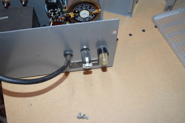 What's inside a electrophoresis power supply