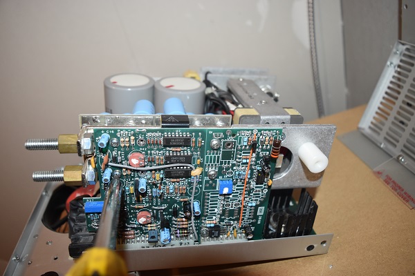 What's inside a 28V Power Supply