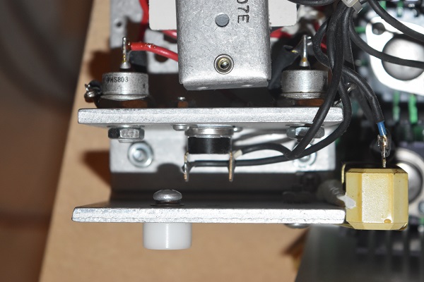 What's inside a 28V Power Supply