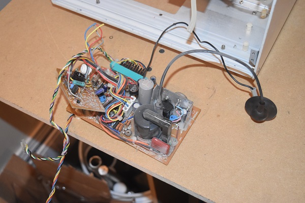 What's inside a vitals monitor