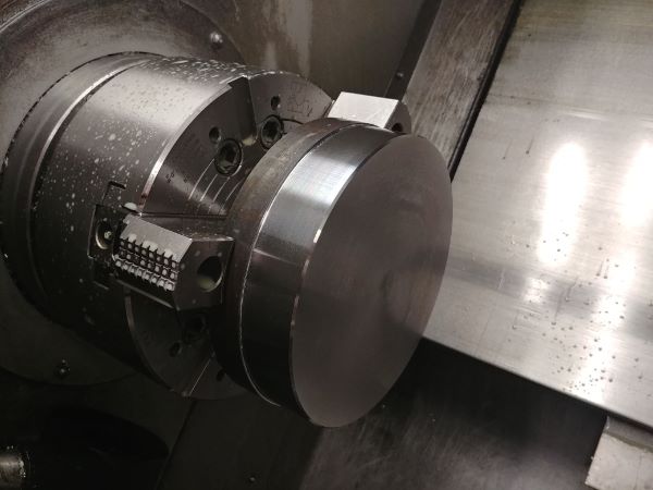 Machining Moulds / Molds on a CNC Lathe / Mill