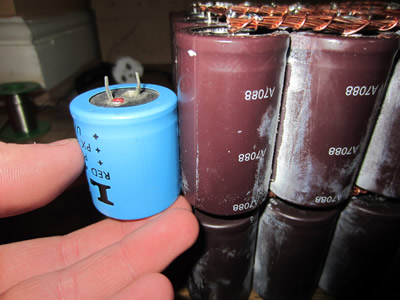 10J capacitor left, 100J capacitor right