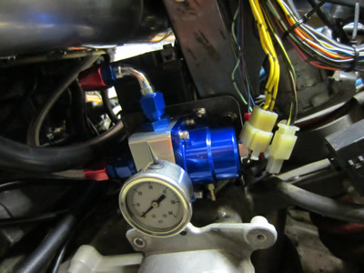 1998 Hornet Injection Project - Fuel Pressure Regulator