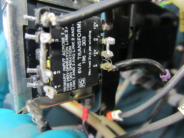 Benchtop Injection Moulding Machine - Poorly soldered joints