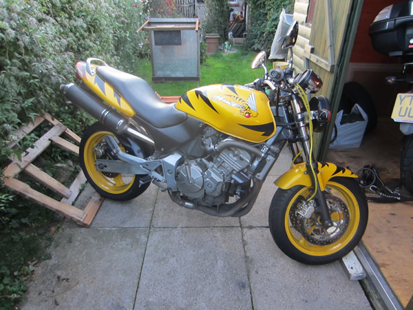 Honda Hornet - Yellow Custom Paint