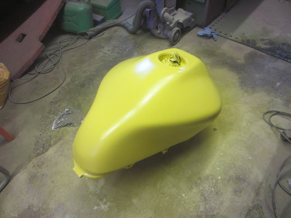 Honda Hornet Respray - Yellow undercoat