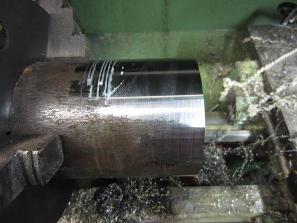 Turning EN8 100mm Steel