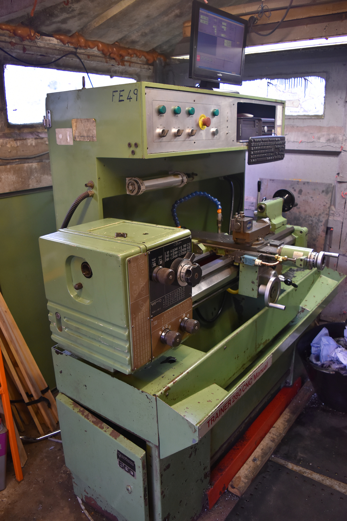 Harrison M250 / M280 Manual / CNC lathe